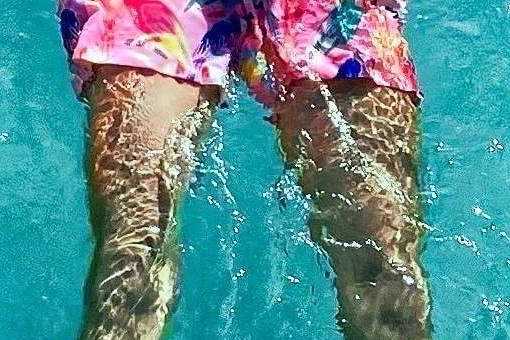 Stroje k�pielowe na basen